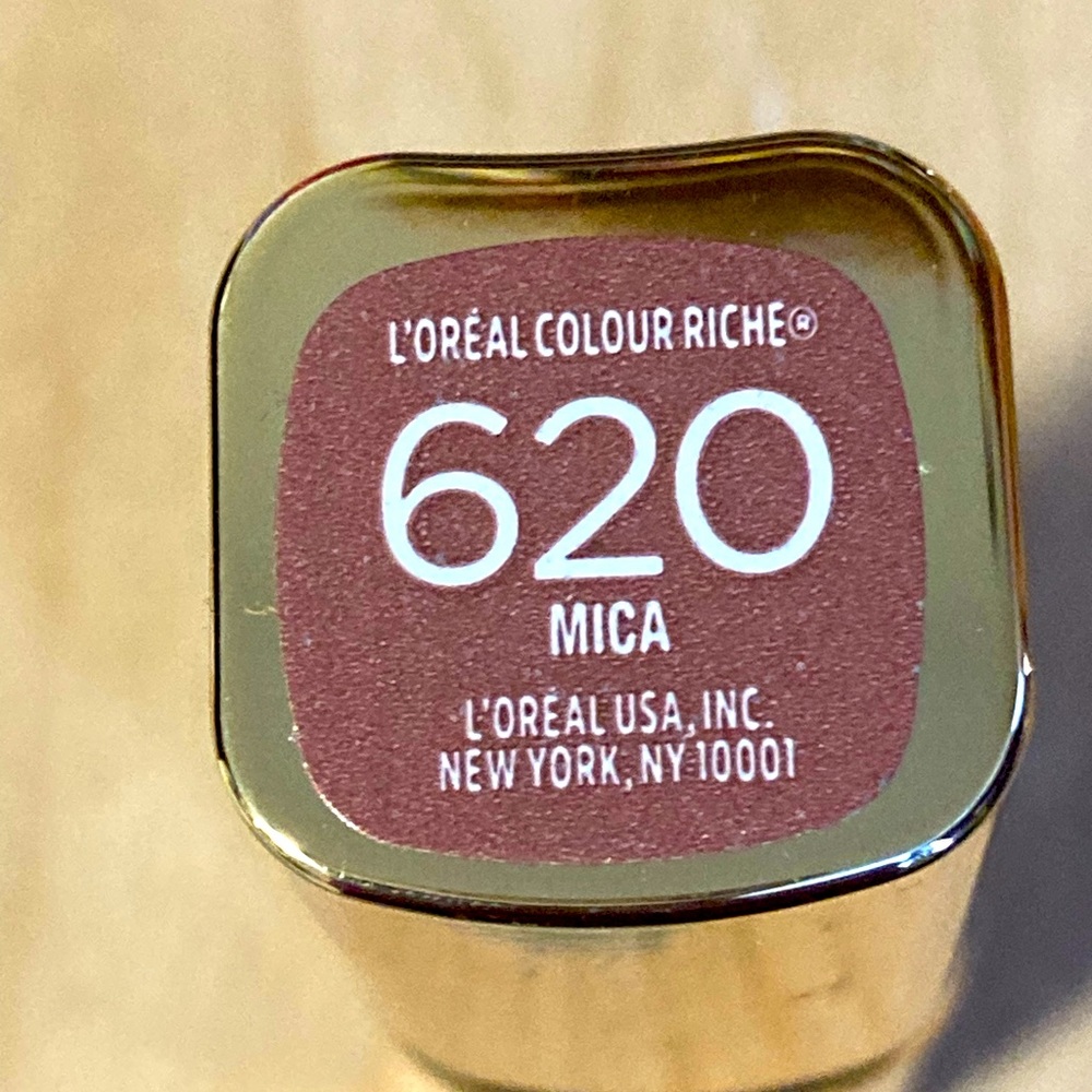 L’Oréal lipstick